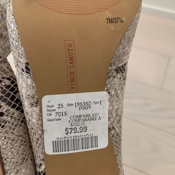 Vince Camuto snakeprint heels - 7 - Picture 4 of 4